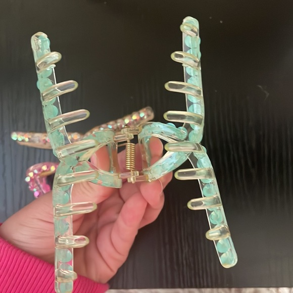 •𝙷𝙰𝙸𝚁 𝙲𝙻𝙰𝚆 𝙲𝙻𝙸𝙿𝚂 - Picture 7 of 7